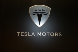 tesla-motors-logo-234234